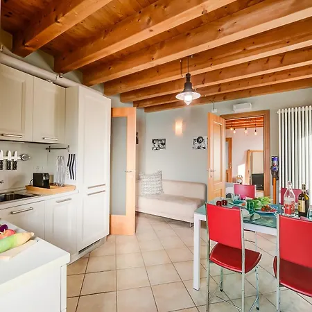 Apartment Faby House On Hilly Area & View - Happy